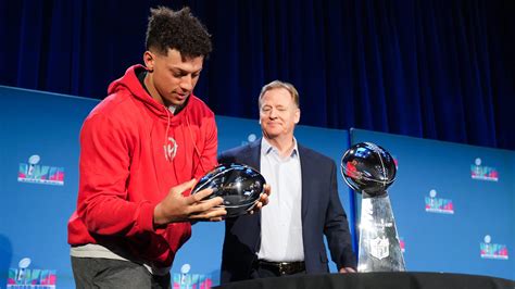 2024 Super Bowl MVP odds tracker: Mahomes, Purdy, McCaffrey .